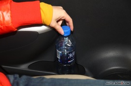 2009款铃木奥拓对比奇瑞QQ