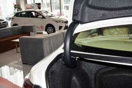 2015款丰田凯美瑞Hybrid