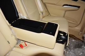 2015款丰田凯美瑞Hybrid