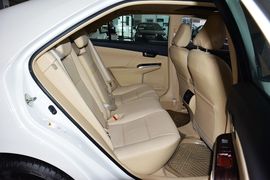 2015款丰田凯美瑞Hybrid