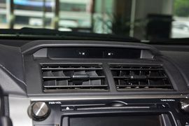 2015款丰田凯美瑞Hybrid