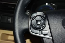 2015款丰田凯美瑞Hybrid