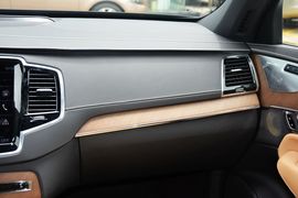 2015款沃尔沃XC90