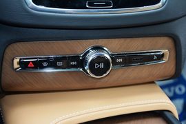 2015款沃尔沃XC90