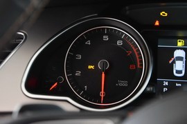 2014款奥迪A5敞篷45TFSI风尚版