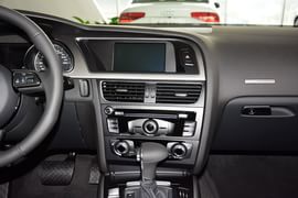 2014款奥迪A5敞篷45TFSI风尚版