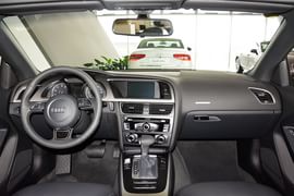 2014款奥迪A5敞篷45TFSI风尚版