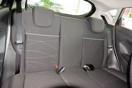 2013款福特嘉年华1.5L手动时尚型