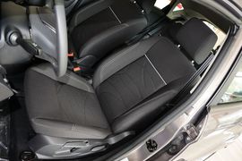 2013款福特嘉年华1.5L手动时尚型