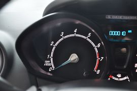 2013款福特嘉年华1.5L手动时尚型