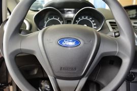 2013款福特嘉年华1.5L手动时尚型