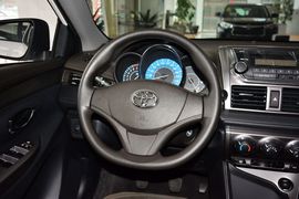 2014款丰田YARiS