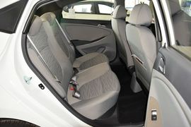 2014款现代瑞纳三厢1.4L手动智能型GLS