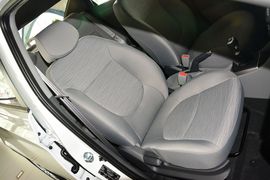 2014款现代瑞纳三厢1.4L手动智能型GLS