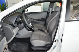 2014款现代瑞纳三厢1.4L手动智能型GLS