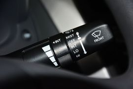 2014款现代瑞纳三厢1.4L手动智能型GLS