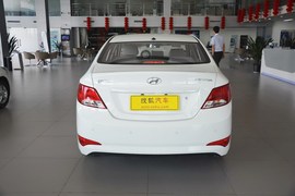 2014款现代瑞纳三厢1.4L手动智能型GLS