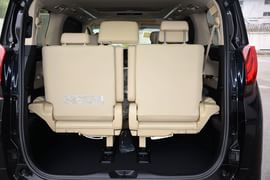 2015款丰田埃尔法3.5L豪华版