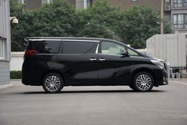 2015款丰田埃尔法3.5L豪华版