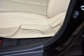 2015款长安逸动1.6L手动尊贵型