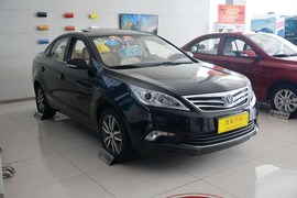 2015款长安逸动1.6L手动尊贵型