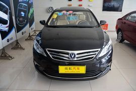 2015款长安逸动1.6L手动尊贵型