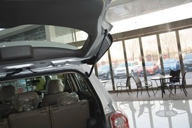 2014款丰田逸致180G