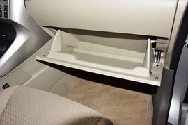 2014款丰田逸致180G