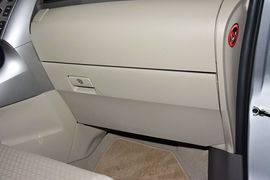 2014款丰田逸致180G