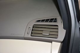 2014款丰田逸致180G