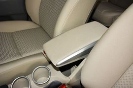 2014款丰田逸致180G