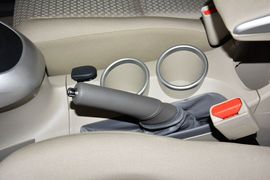 2014款丰田逸致180G