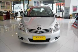 2014款丰田逸致180G