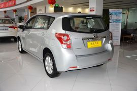 2014款丰田逸致180G