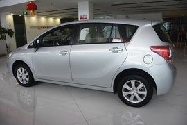 2014款丰田逸致180G