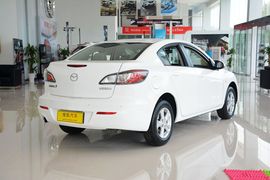 2015款马自达3