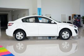 2015款马自达3