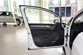 2015款大众高尔夫1.4TSI手动舒适型