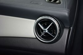 2015款奔驰GLA220