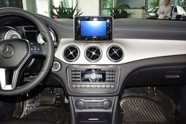 2015款奔驰GLA220
