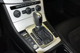 2015款大众迈腾2.0TSI豪华型