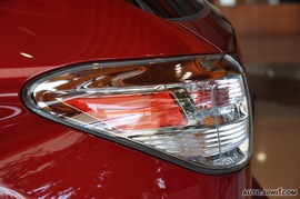 2010款雷克萨斯RX350典雅版外观