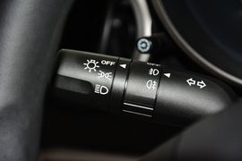 2015款马自达3星骋1.6L自动精英型