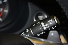 2015款路虎发现神行2.0T