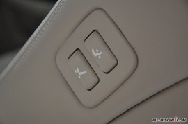 新皇冠3.0L