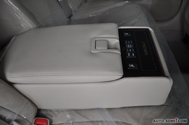 新皇冠3.0L