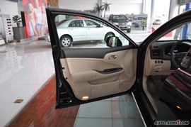 新皇冠3.0L