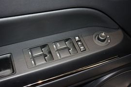 2014款Jeep自由客2.4L运动版