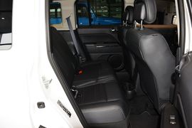 2014款Jeep自由客2.4L运动版