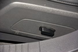 2014款Jeep自由客2.4L运动版